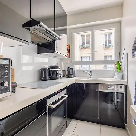 Luxury Near Eiffel Tower 2 Bedrooms Appartamento Parigi
