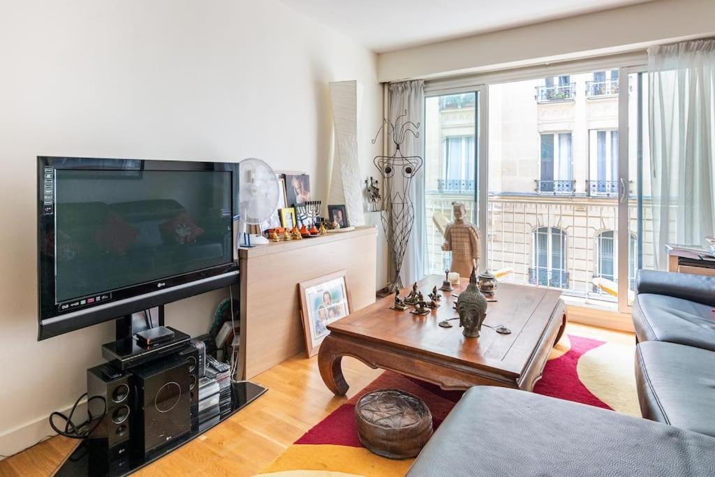 Luxury Near Eiffel Tower 2 Bedrooms Appartamento