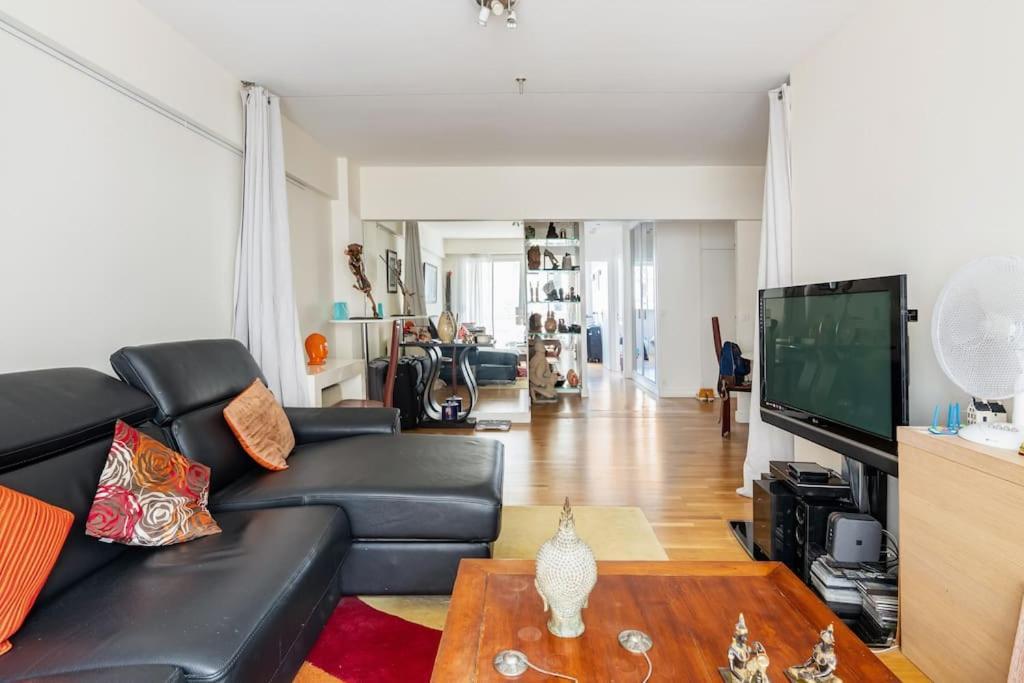 Luxury Near Eiffel Tower 2 Bedrooms *