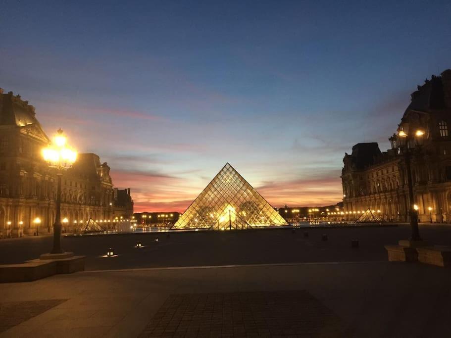 Luxury Near Eiffel Tower 2 Bedrooms *